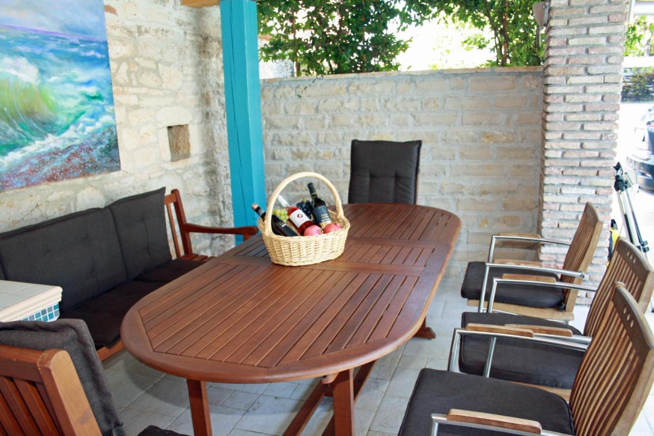 "Art House" Rovinj-Holiday, Holiday Home To Rent Rovinjsko Selo Exterior photo