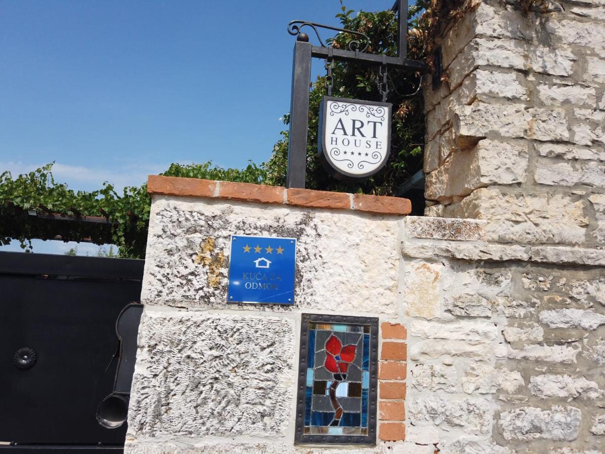 "Art House" Rovinj-Holiday, Holiday Home To Rent Rovinjsko Selo Exterior photo
