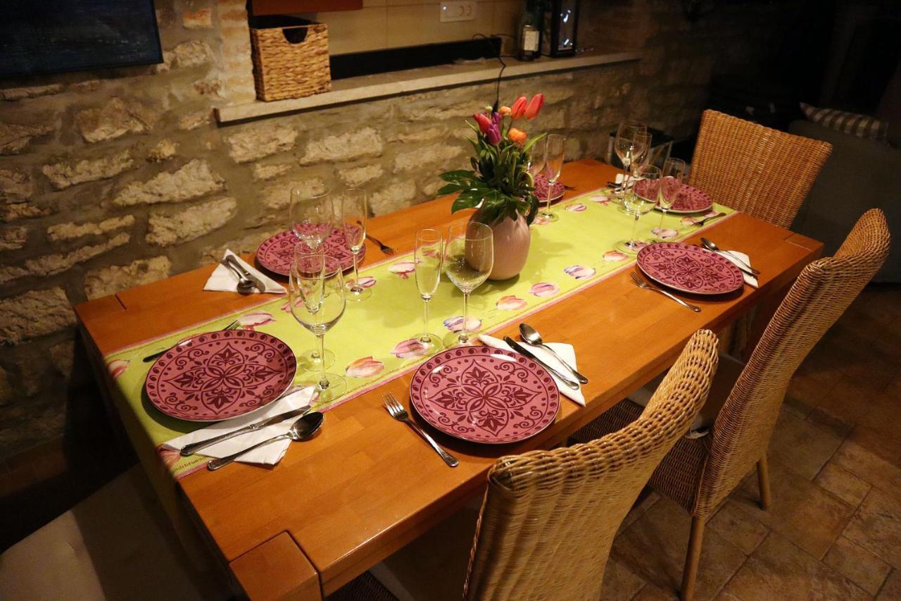 "Art House" Rovinj-Holiday, Holiday Home To Rent Rovinjsko Selo Exterior photo